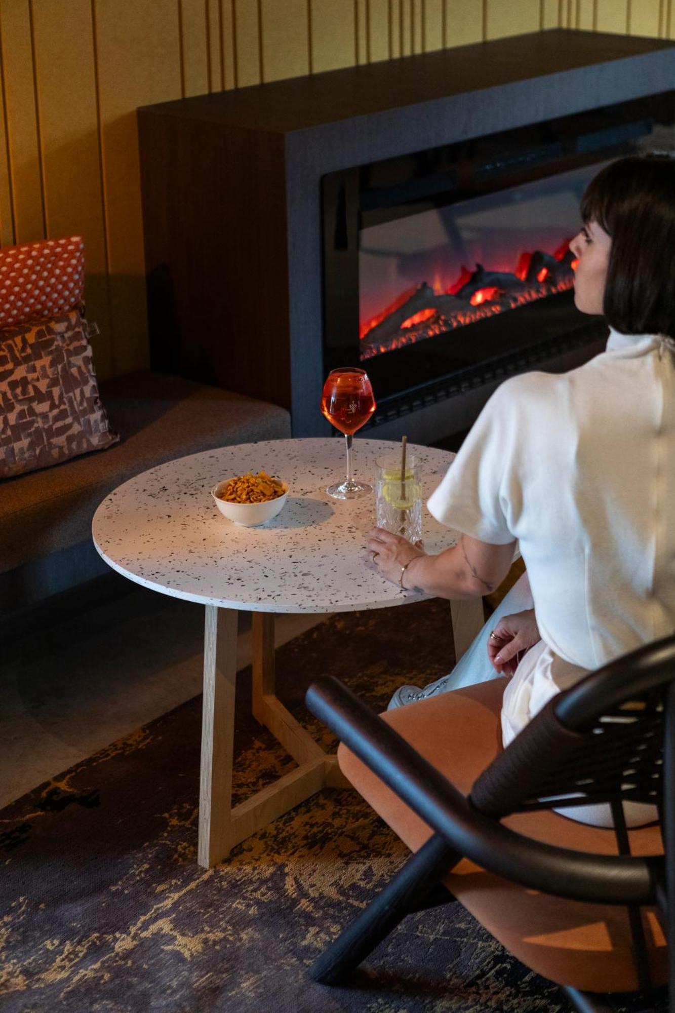 Nomad Hotel Дижон Екстериор снимка